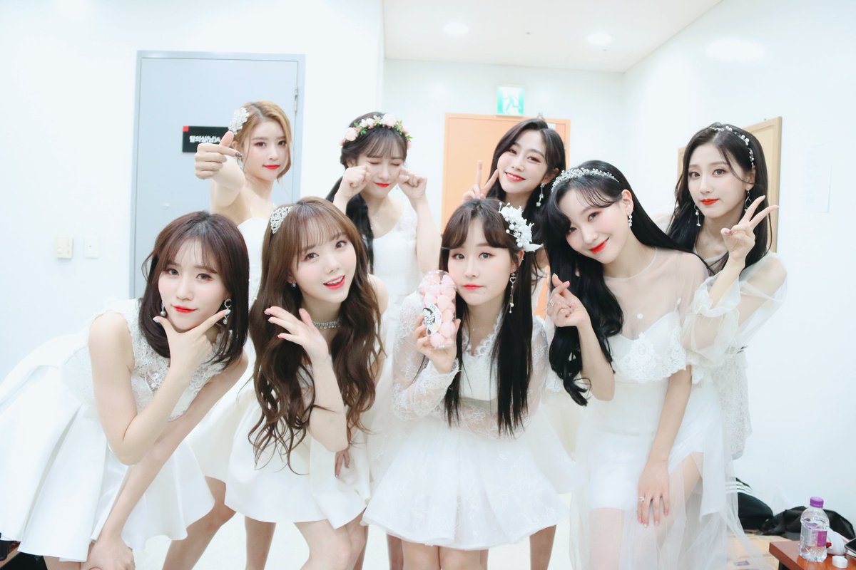  Lovelyz on How They Love Music and Adore Their
Fans